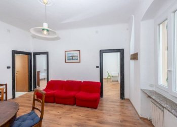 Soggiorno - Appartamento via Fereggiano, 39, Genova (zona Marassi) - foto 22