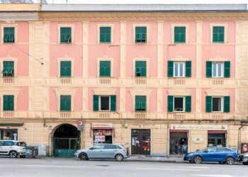 Facciata - Appartamento via Fereggiano, 39, Genova (zona Marassi) - foto 25