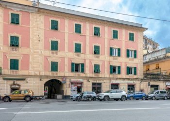 Facciata - Appartamento via Fereggiano, 39, Genova (zona Marassi) - foto 26