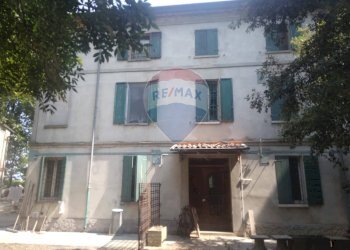 Casale Via Pioppa, 14/16 
 Disvetro, Cavezzo - foto 1