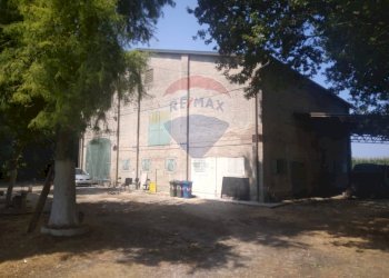 Casale Via Pioppa, 14/16 
 Disvetro, Cavezzo - foto 6