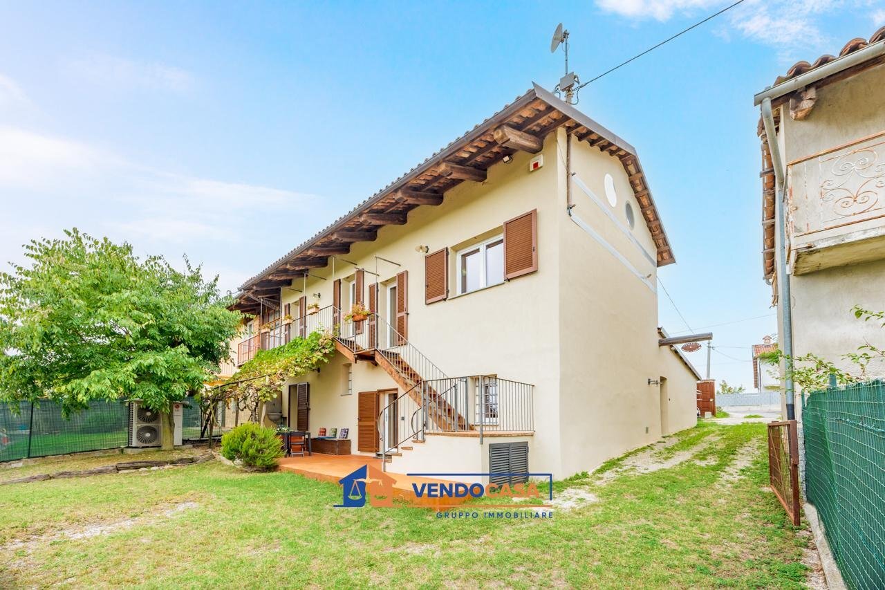Independent house Bene Vagienna - photo 1