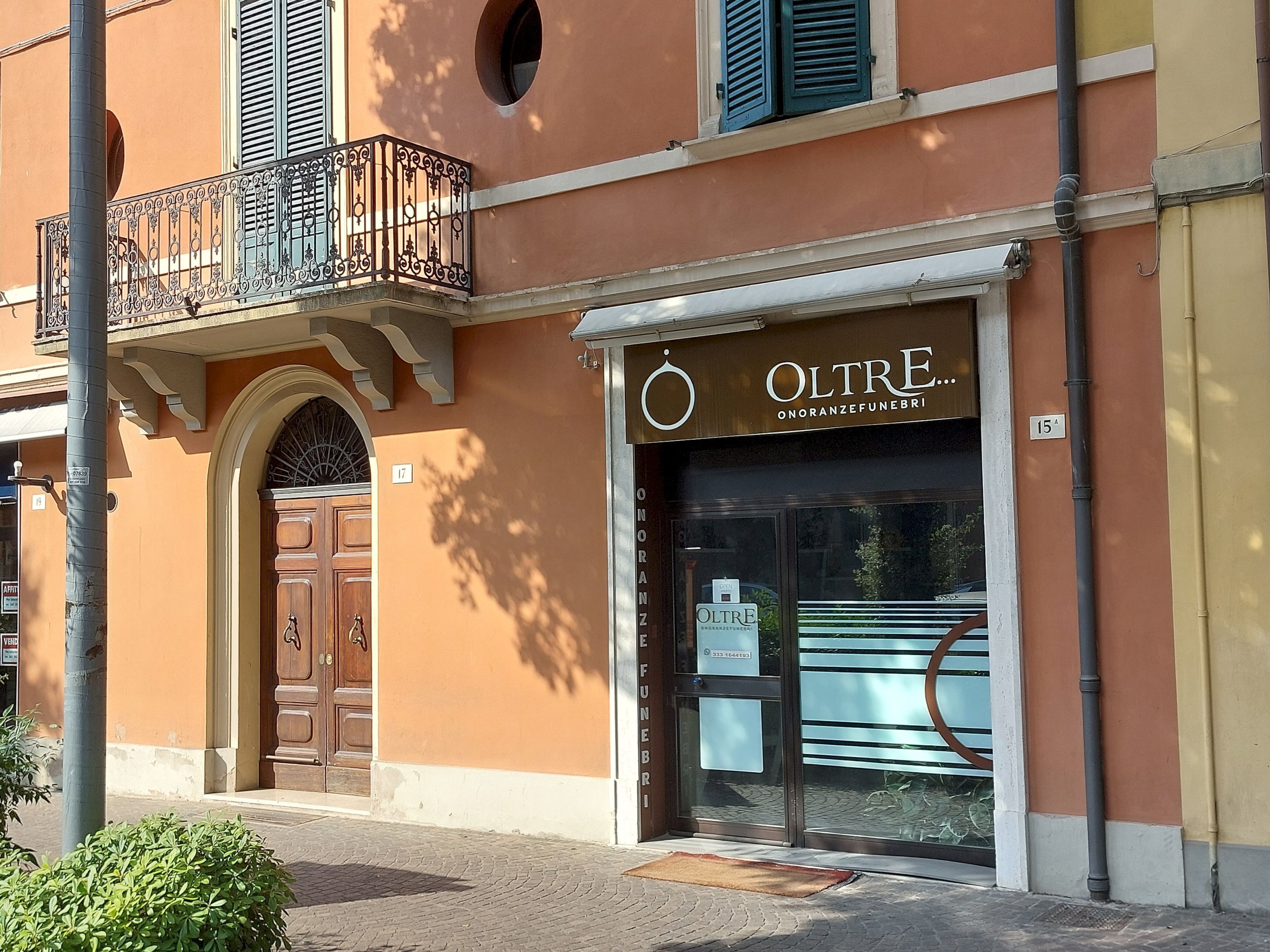 esterno - Locale Commerciale viale Giovanni Amendola, 15, Imola - foto 1