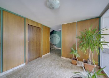 Four-room apartment Via Cristoforo Colombo, Piossasco - photo 7