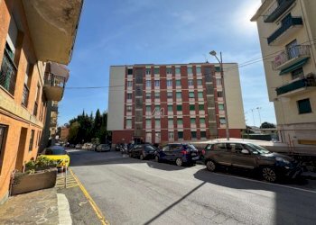 Trilocale Genova - foto 13