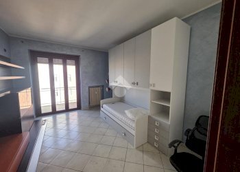 Three-room apartment Via F. Baracca, Grugliasco - photo 2
