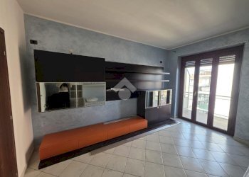Three-room apartment Via F. Baracca, Grugliasco - photo 9