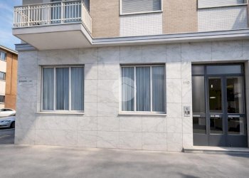 Four-room apartment Via Bernardino Luini, Torino (neighborhood Lucento) - photo 1