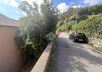 Trilocale Via Cima di S. Pantaleo, Genova (zona Staglieno) - foto 47