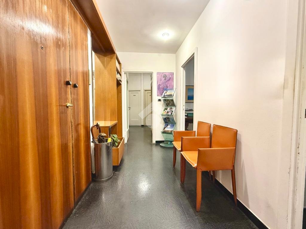 Apartment Via di Santa Zita, Genova (neighborhood Foce) - photo 2