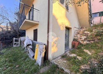 Casa semi indipendente Salita Poggio di Apparizione, Genova (zona Apparizione) - foto 27