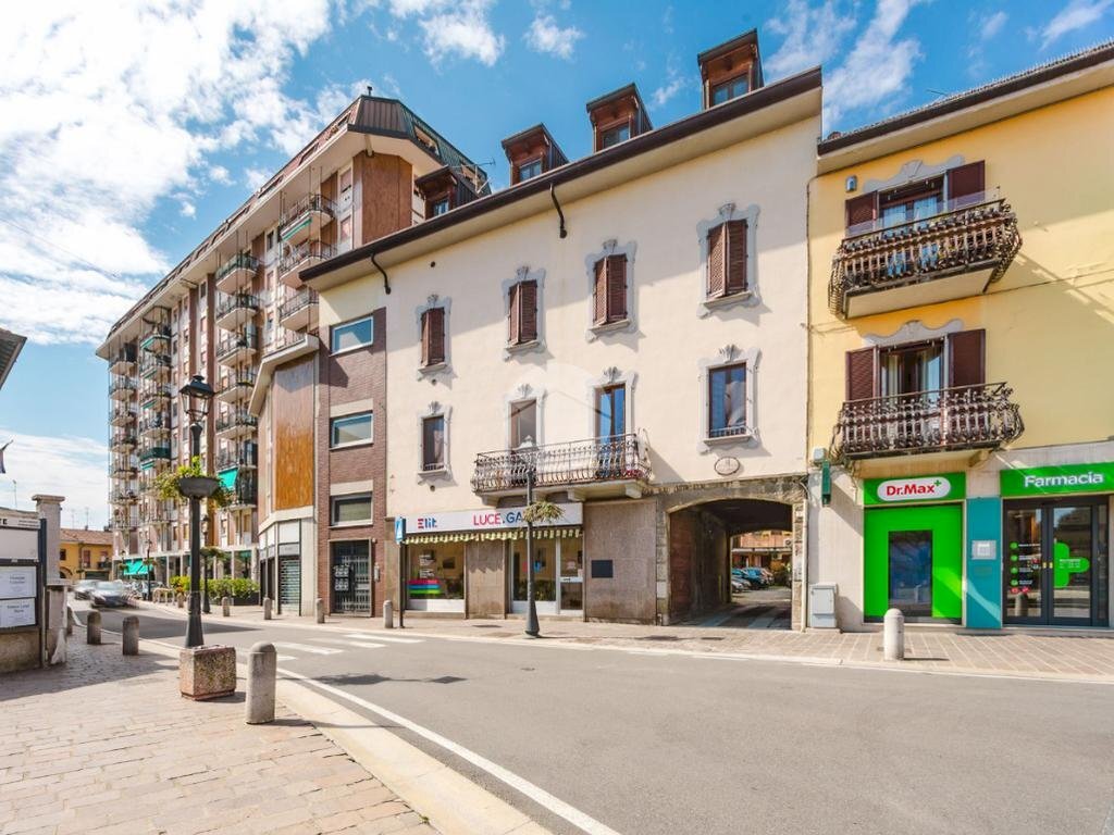 Two-room apartment Piazza Martiri della libertà, Bollate - photo 1