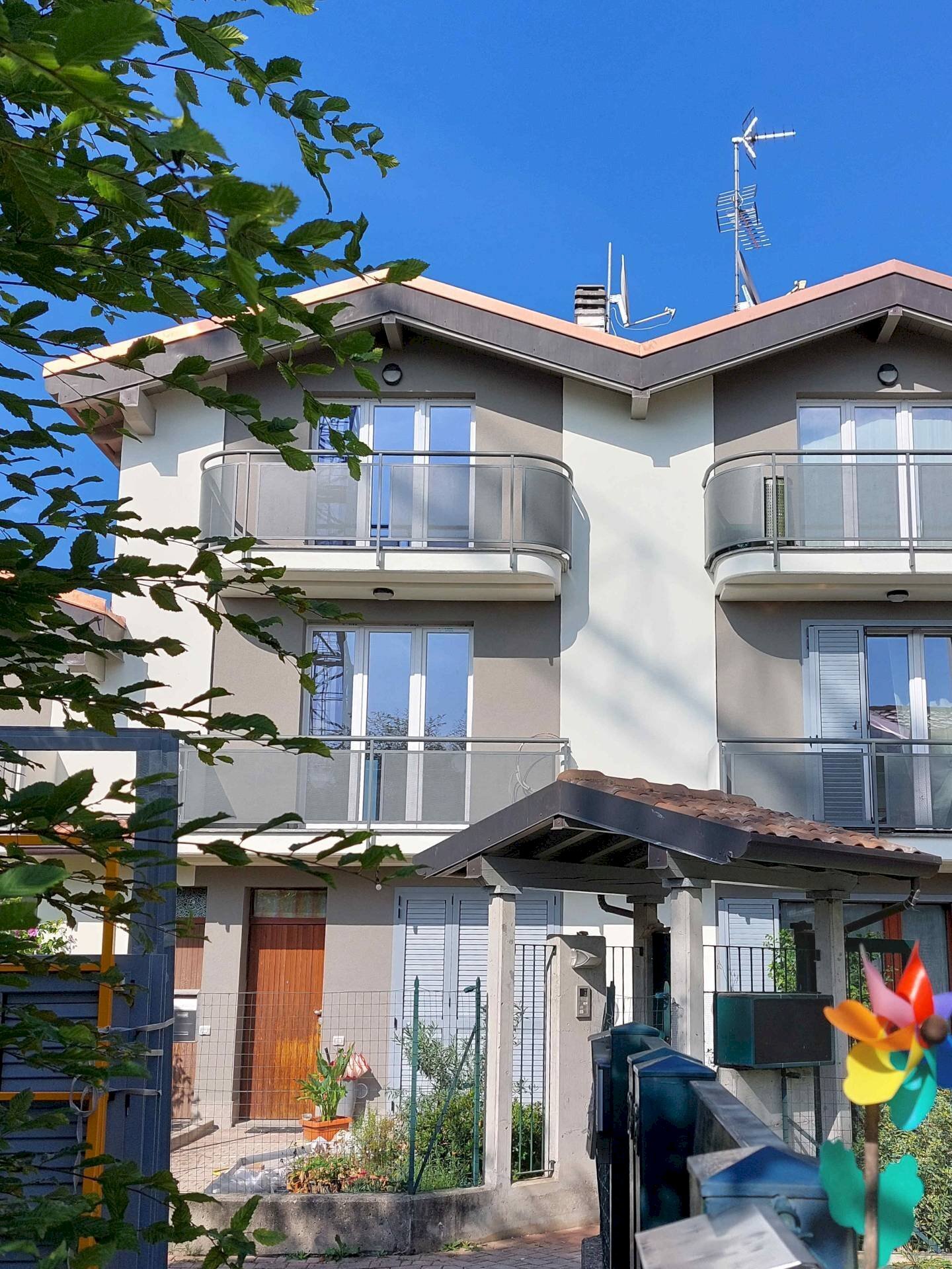 Foto 3 - Three-room apartment VIA MONTE NEVOSO, Tradate - photo 3