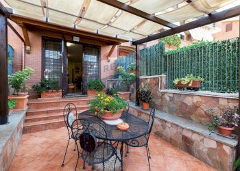 Terrazza - Quadrilocale Via Santa Chiara
 
15, Monterotondo - foto 1