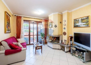 Soggiorno - Quadrilocale Via Santa Chiara
 
15, Monterotondo - foto 2