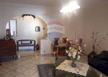 Sala da pranzo - Appartamento Via Delle Rose
 
13, Gaggi - foto 1