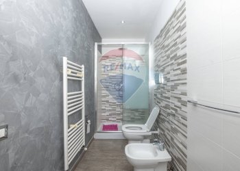Bagno - Casa semi indipendente via crocellà
 
109, Caltagirone - foto 7
