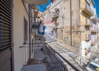 Balcone - Casa semi indipendente via crocellà
 
109, Caltagirone - foto 9