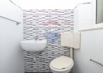 Bagno - Casa semi indipendente via crocellà
 
109, Caltagirone - foto 14