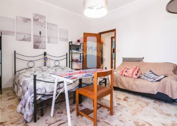 Sala da pranzo - Quadrilocale Via Madonna di Fatima
 
26, Gravina di Catania - foto 15