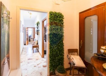 Hall / corridoio - Quadrilocale Via Madonna di Fatima
 
26, Gravina di Catania - foto 16