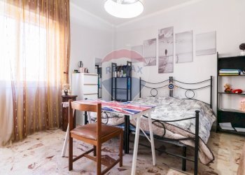 Camera / camera da letto - Quadrilocale Via Madonna di Fatima
 
26, Gravina di Catania - foto 19