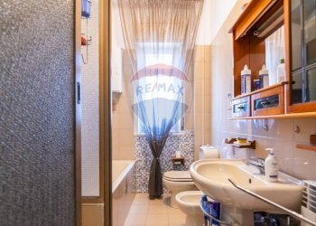 Bagno - Quadrilocale Via Madonna di Fatima
 
26, Gravina di Catania - foto 24