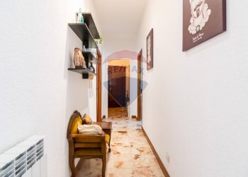 Hall / corridoio - Quadrilocale Via Madonna di Fatima
 
26, Gravina di Catania - foto 28