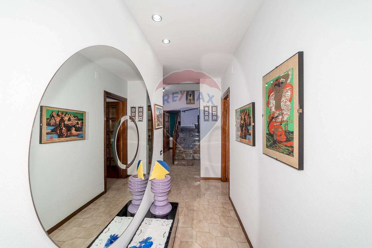 Hall / corridoio - Semi-detached Villa via passo gravina
253, Catania - photo 3