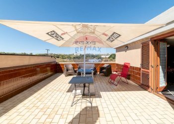 Terrazza - Villa Bifamiliare via passo gravina
 
253, Catania - foto 1