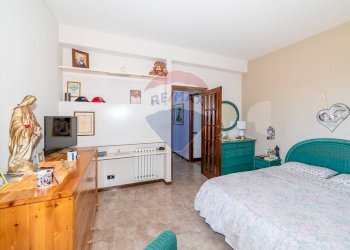 Camera / camera da letto - Villa Bifamiliare via passo gravina
 
253, Catania - foto 12