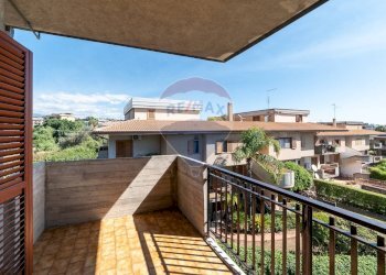 Balcone - Villa Bifamiliare via passo gravina
 
253, Catania - foto 13