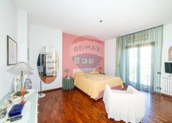 Camera / camera da letto - Villa Bifamiliare via passo gravina
 
253, Catania - foto 21