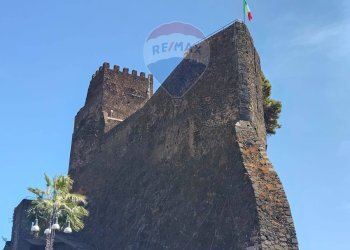 Vista delle montagne - Casa indipendente Vico Anfora
 
4/5, Aci Castello - foto 2