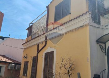 Edificio all\'aperto - Casa indipendente Vico Anfora
 
4/5, Aci Castello - foto 6