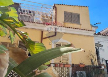 Casa all\'aperto - Casa indipendente Vico Anfora
 
4/5, Aci Castello - foto 5