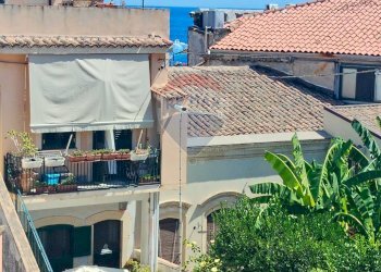 Casa all\'aperto - Casa indipendente Vico Anfora
 
4/5, Aci Castello - foto 7