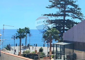 Vista dell\'acqua - Casa indipendente Vico Anfora
 
4/5, Aci Castello - foto 26