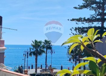 Vista dell\'acqua - Casa indipendente Vico Anfora
 
4/5, Aci Castello - foto 31