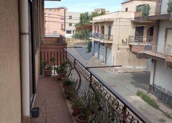 Balcone - Appartamento Via Salvatore Petronio Russo
 
32, Adrano - foto 13