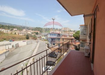 Balcone - Attico Strada Statale 114
 
KM 3, 5, Messina - foto 19