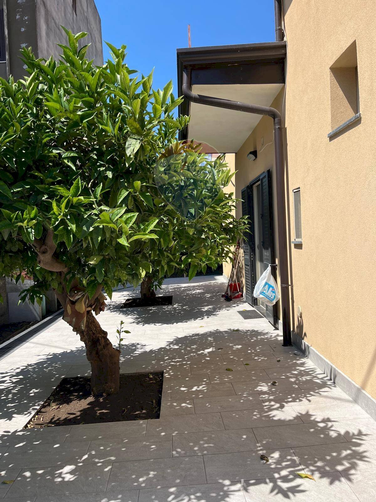 Terrazza - Villa Via Piersanti Mattarella
12, Piedimonte Etneo - foto 2