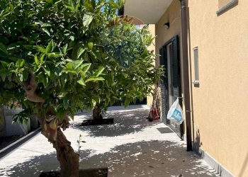 Terrazza - Villa Via Piersanti Mattarella
 
12, Piedimonte Etneo - foto 2