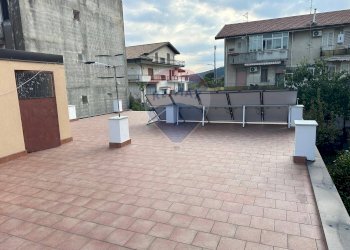 Terrazza - Villa Via Piersanti Mattarella
 
12, Piedimonte Etneo - foto 14