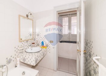 Bagno - Casa indipendente PIAZZA ARMANDO DIAZ
 
7, Paterno - foto 11