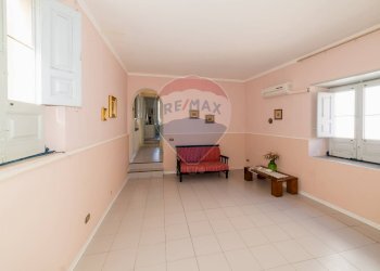 Soggiorno - Casa indipendente PIAZZA ARMANDO DIAZ
 
7, Paterno - foto 13