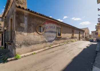 Casa all\'aperto - Casa indipendente PIAZZA ARMANDO DIAZ
 
7, Paterno - foto 22