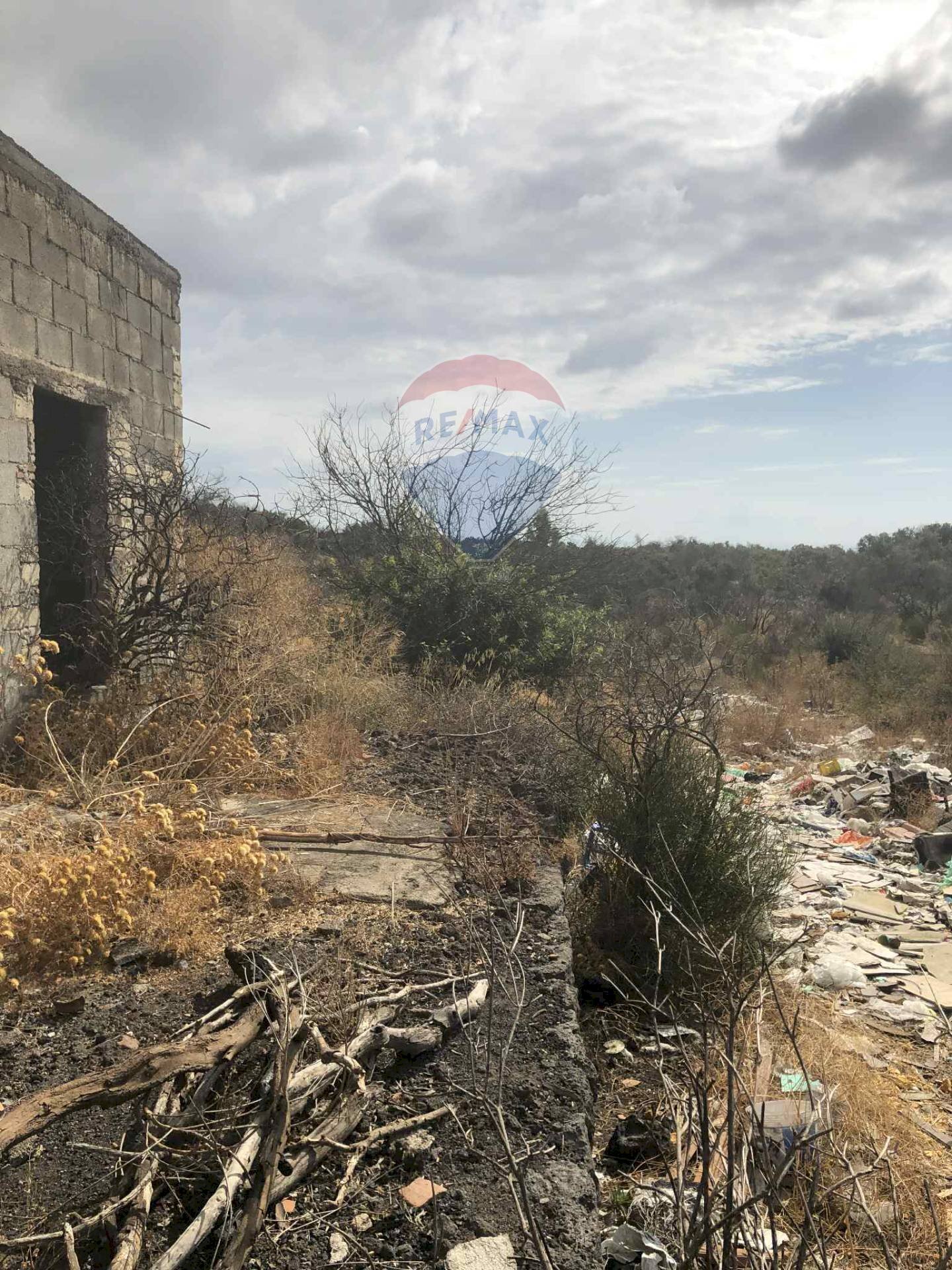 Edificio all\'aperto - Rustico contrada carcarazza
 
sn, Camporotondo Etneo - foto 3