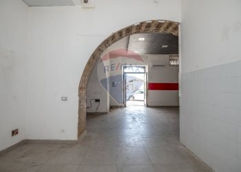 Stanza vuota - Commercial Premises Via Roma
 
120, Caltagirone - photo 6