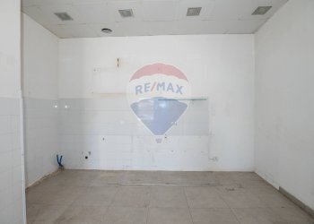 Stanza vuota - Commercial Premises Via Roma
 
120, Caltagirone - photo 18